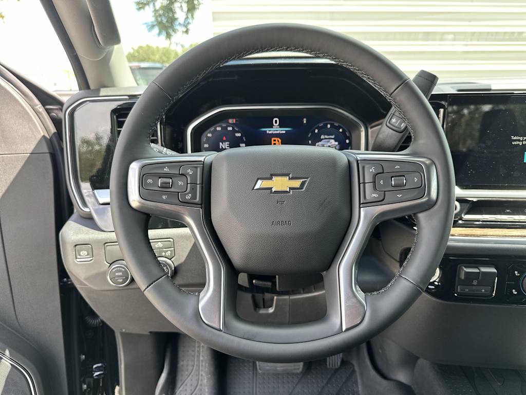 Thumbnail: 2026 Chevrolet Silverado 1500 - 10