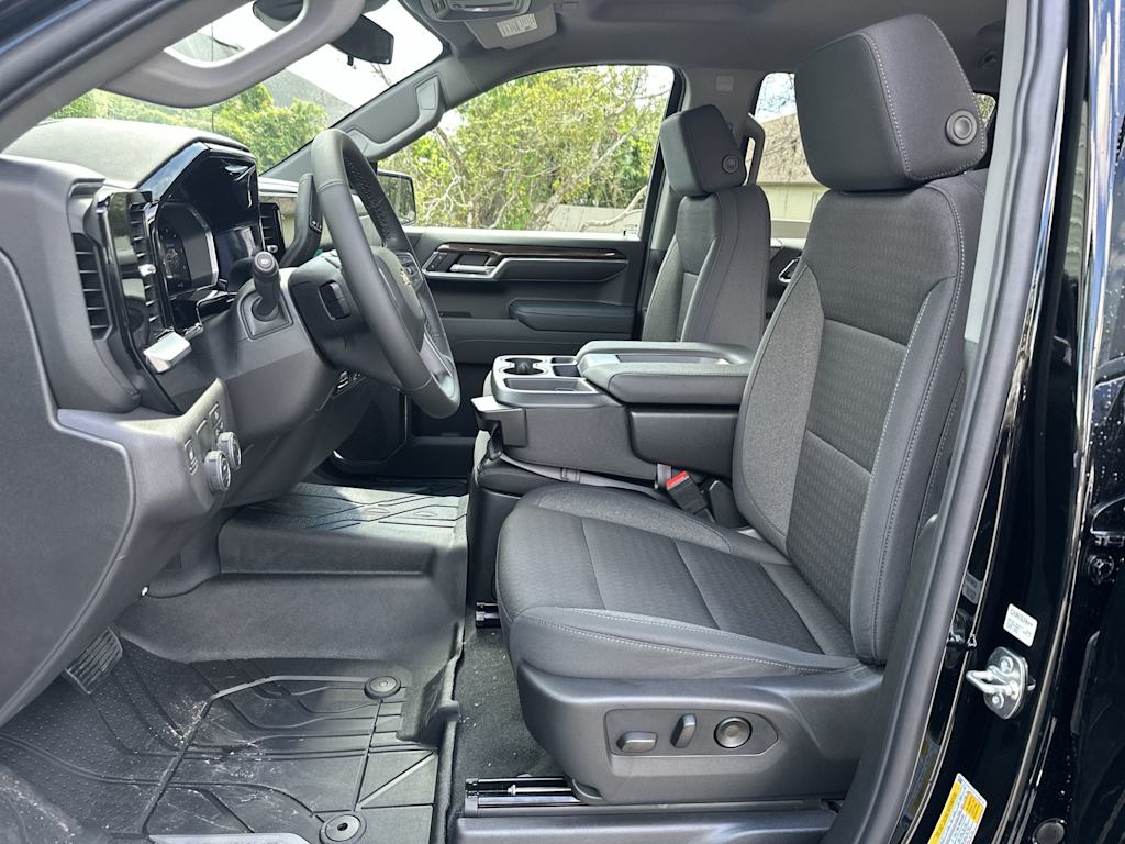Thumbnail: 2026 Chevrolet Silverado 1500 - 12