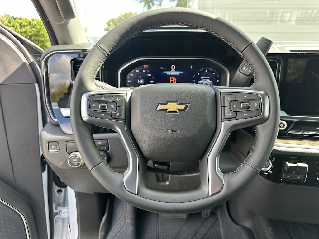 Thumbnail: 2026 Chevrolet Silverado 1500 - 10
