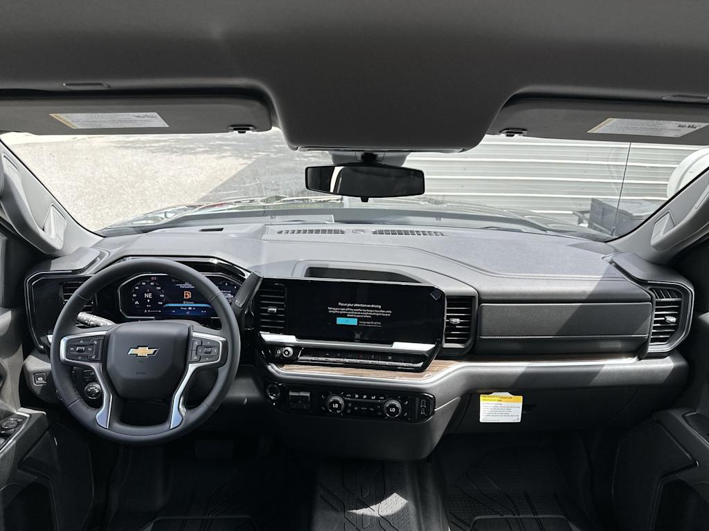 Thumbnail: 2026 Chevrolet Silverado 1500 - 2