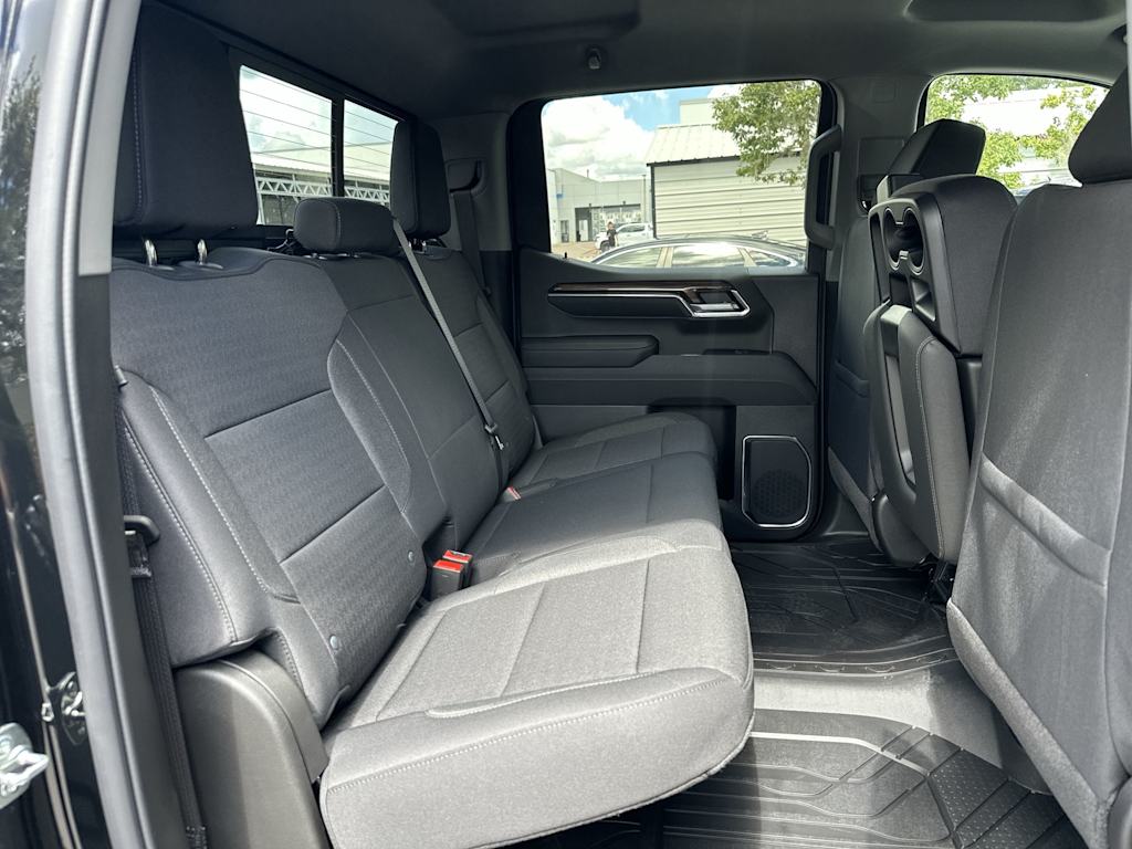 Thumbnail: 2026 Chevrolet Silverado 1500 - 23