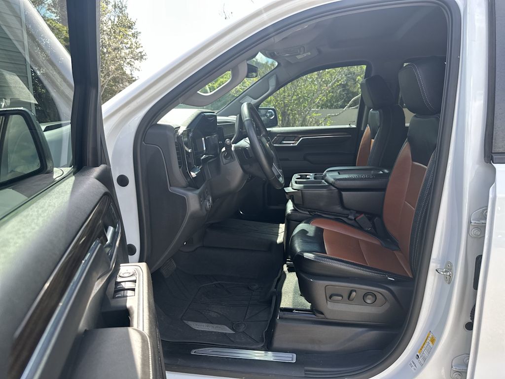 Thumbnail: 2023 Chevrolet Silverado 1500 - 19