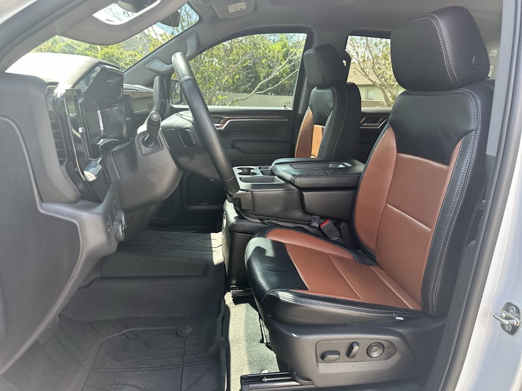 Thumbnail: 2023 Chevrolet Silverado 1500 - 10