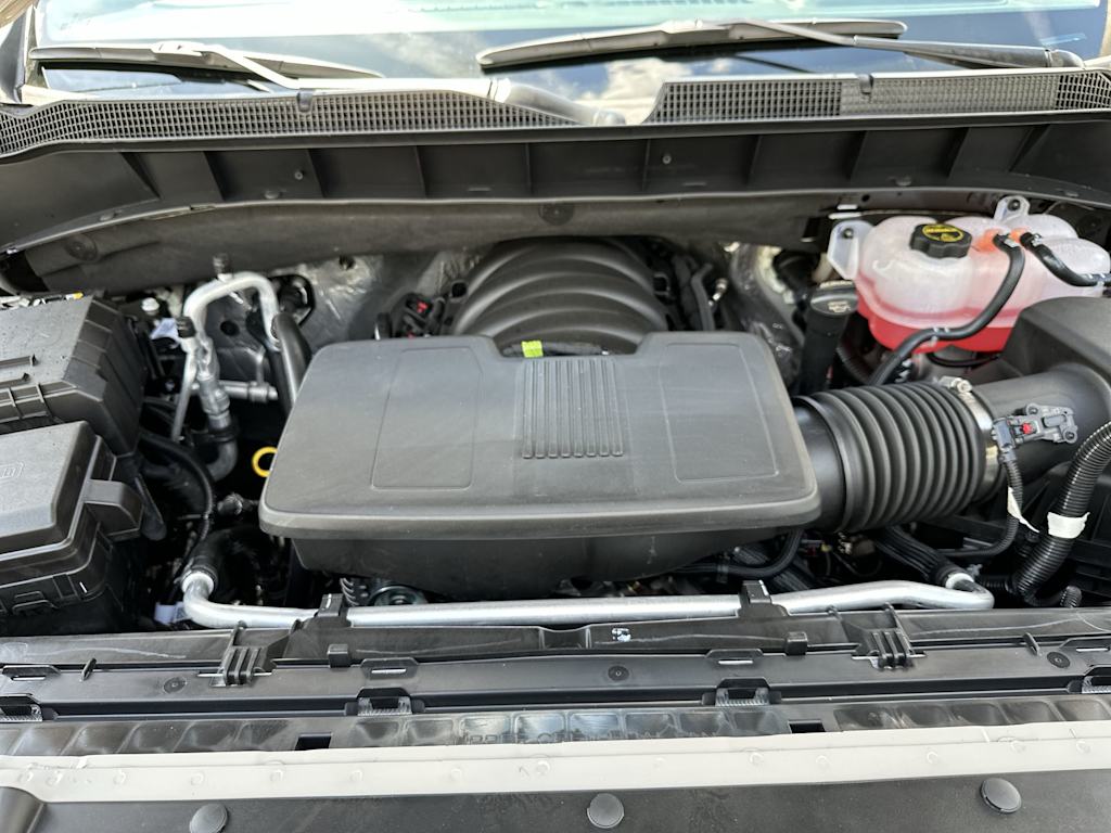 Thumbnail: 2026 Chevrolet Silverado 1500 - 9