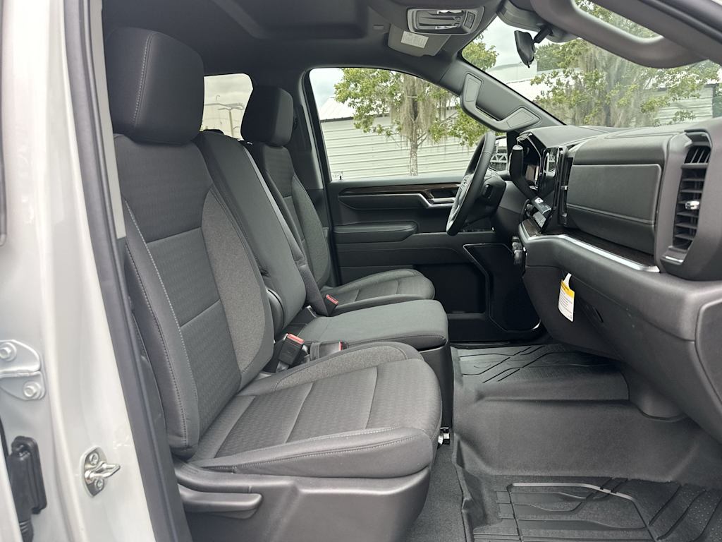 Thumbnail: 2026 Chevrolet Silverado 1500 - 25