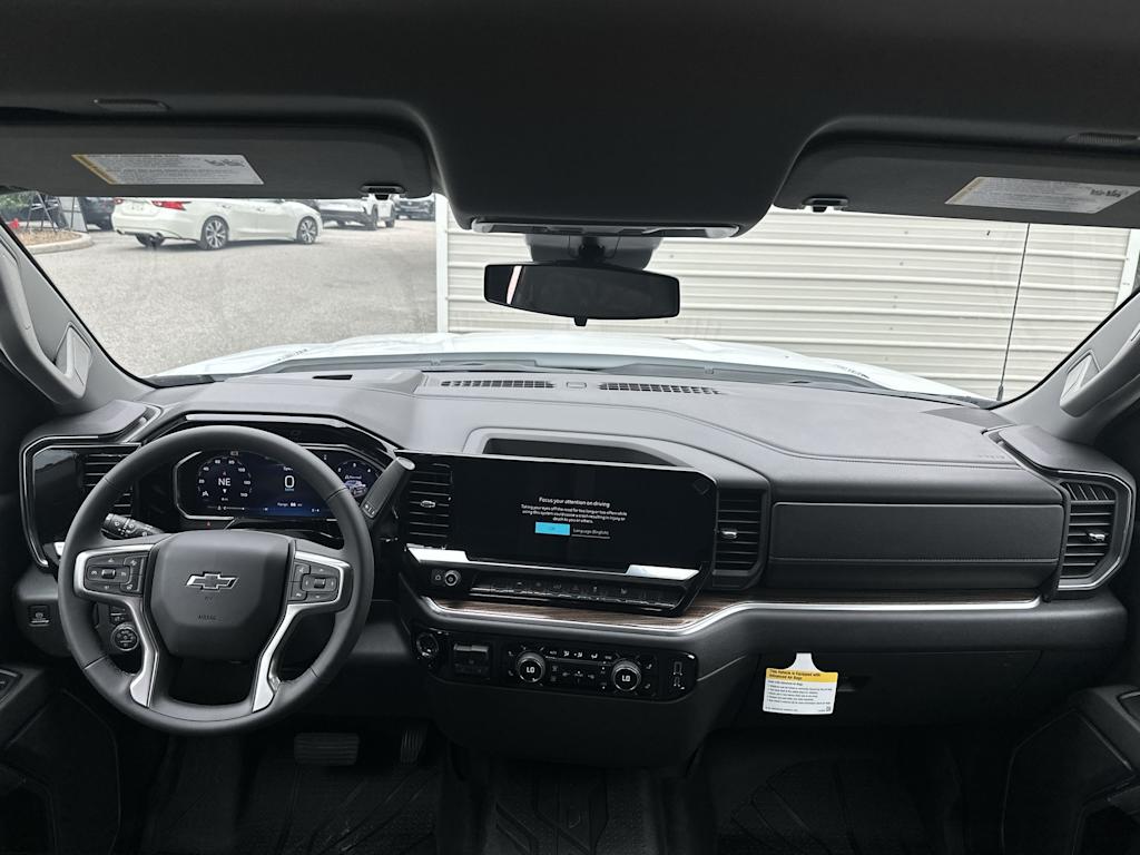 Thumbnail: 2026 Chevrolet Silverado 1500 - 2