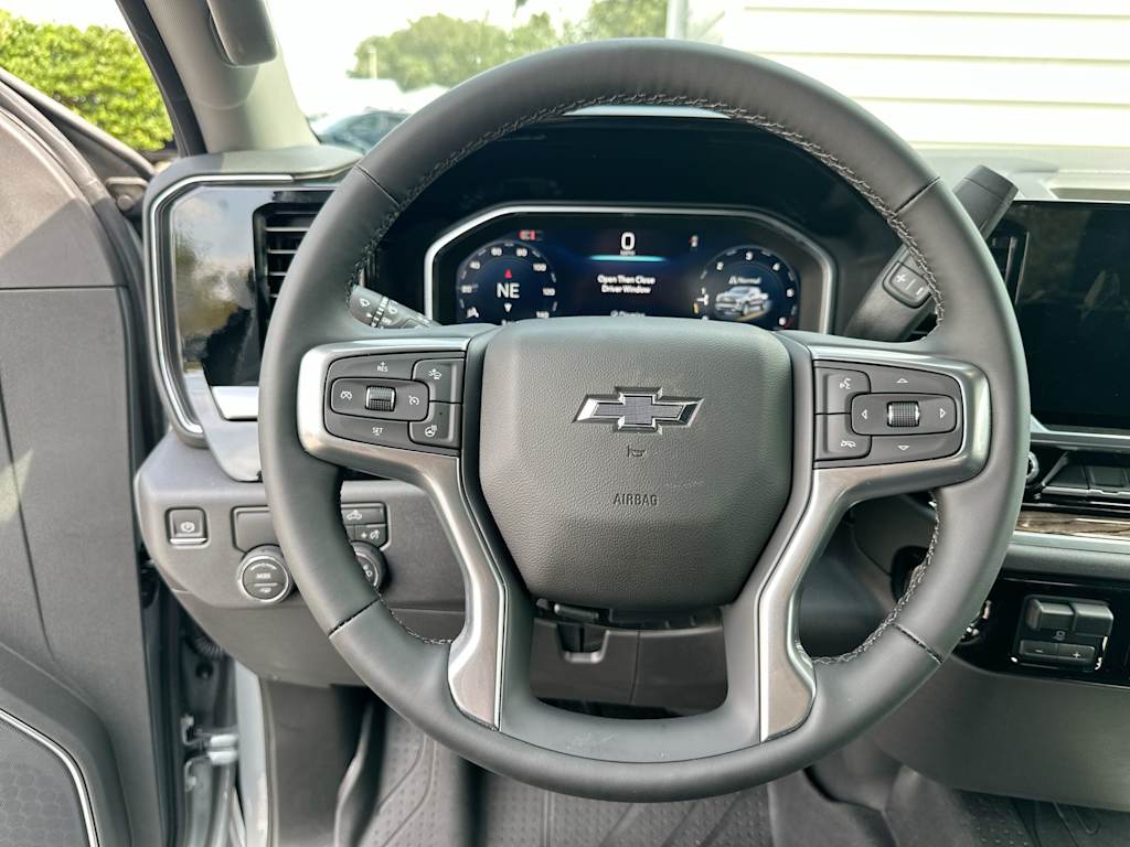 Thumbnail: 2026 Chevrolet Silverado 1500 - 10