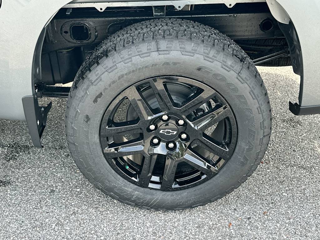 Thumbnail: 2026 Chevrolet Silverado 1500 - 8