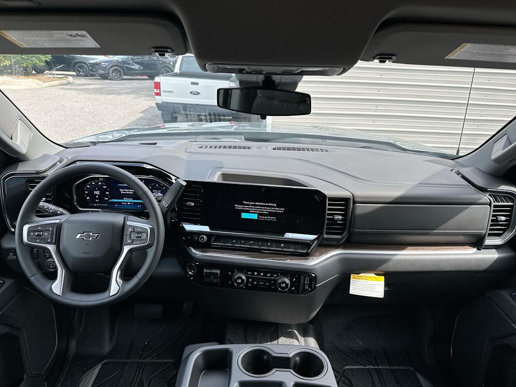 Thumbnail: 2026 Chevrolet Silverado 1500 - 2