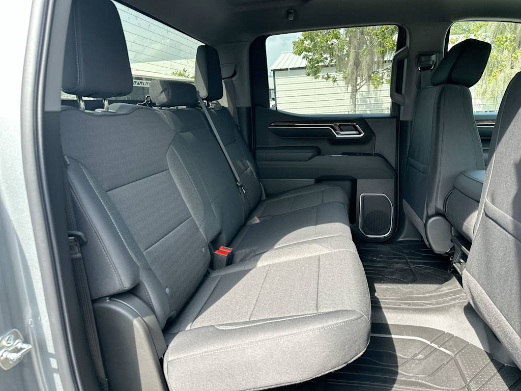 Thumbnail: 2026 Chevrolet Silverado 1500 - 24