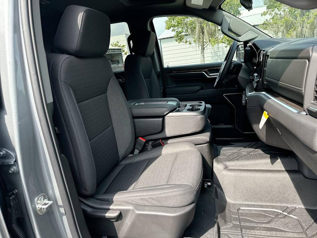 Thumbnail: 2026 Chevrolet Silverado 1500 - 25
