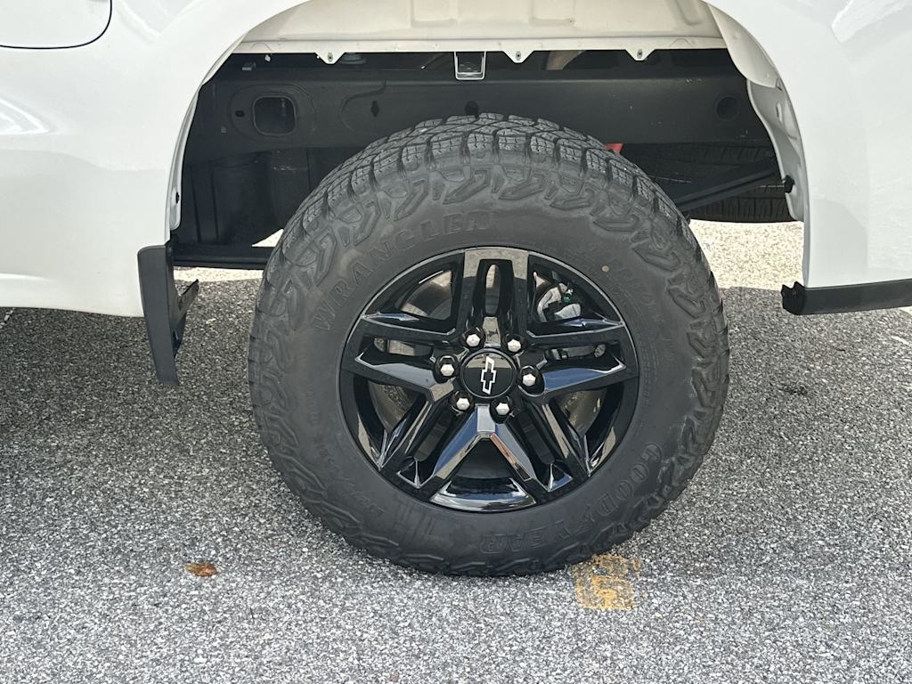 Thumbnail: 2024 Chevrolet Silverado 1500 - 8