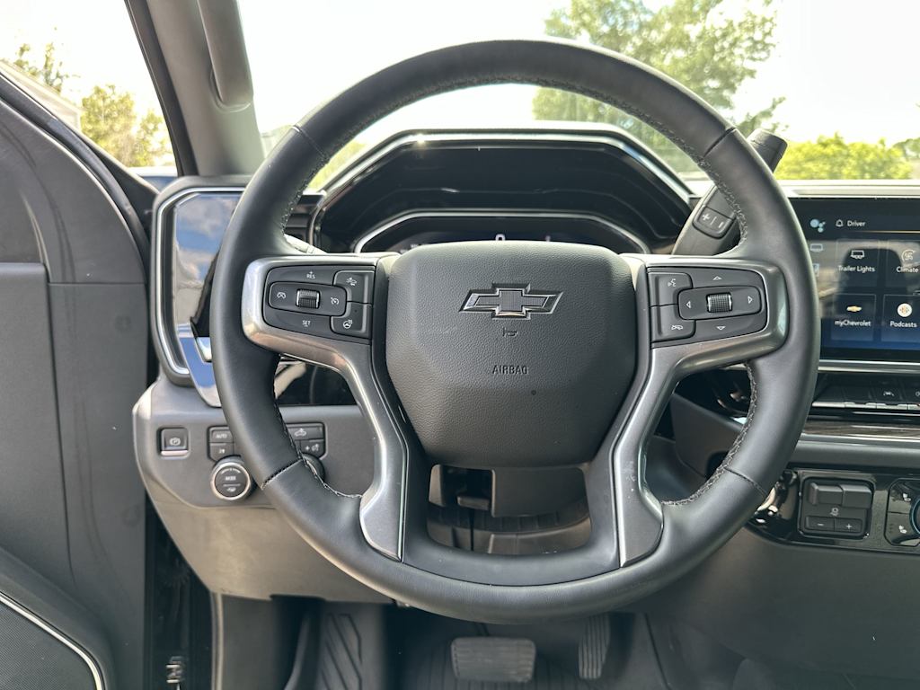 Thumbnail: 2023 Chevrolet Silverado 1500 - 10