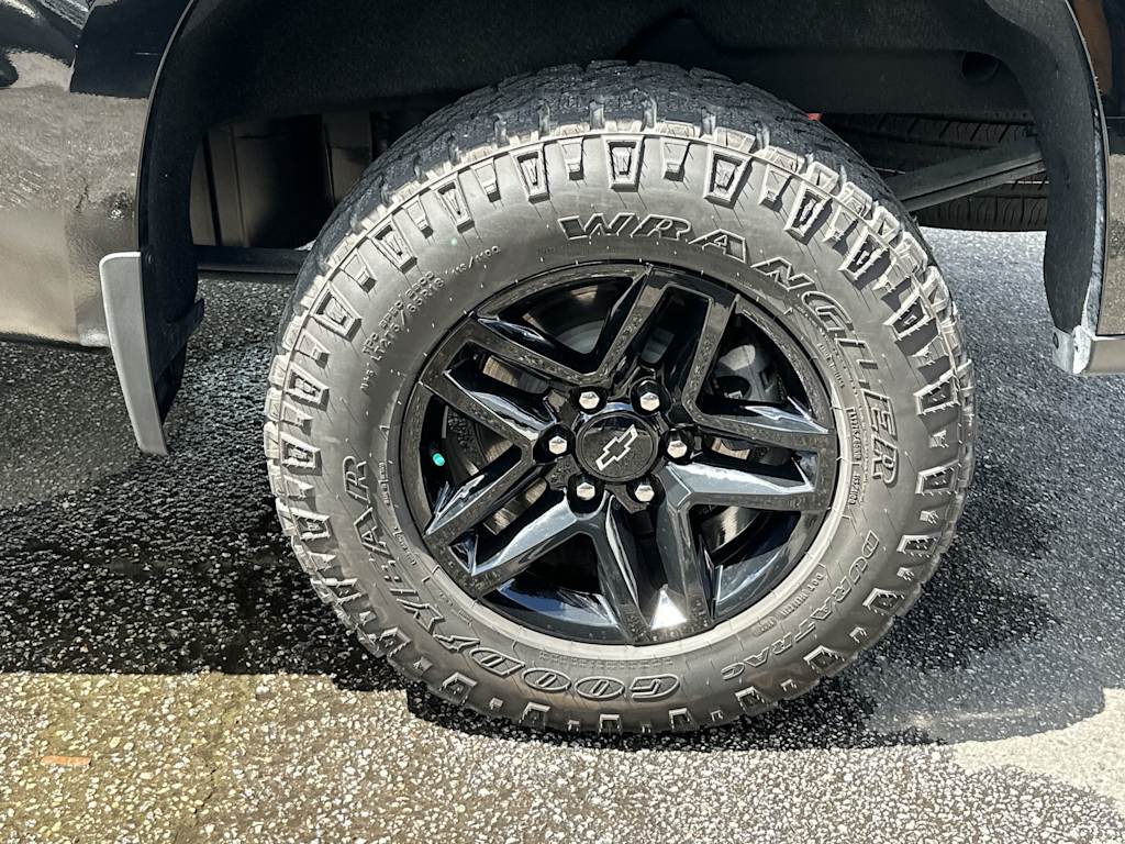 Thumbnail: 2023 Chevrolet Silverado 1500 - 8