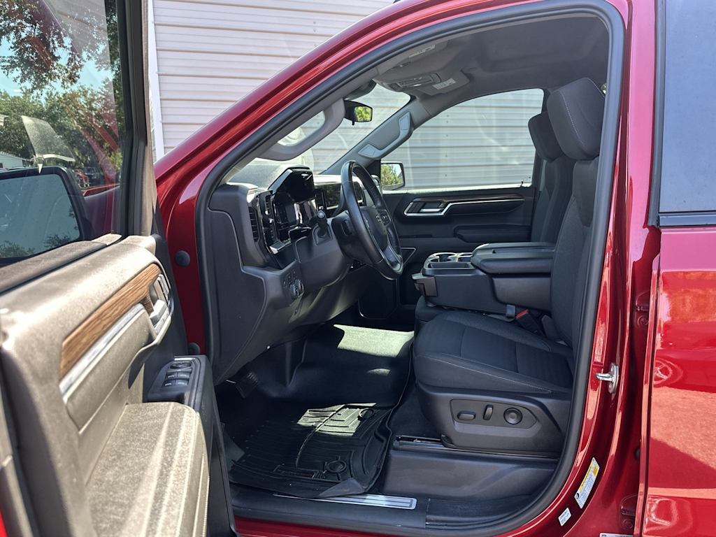 Thumbnail: 2023 Chevrolet Silverado 1500 - 22