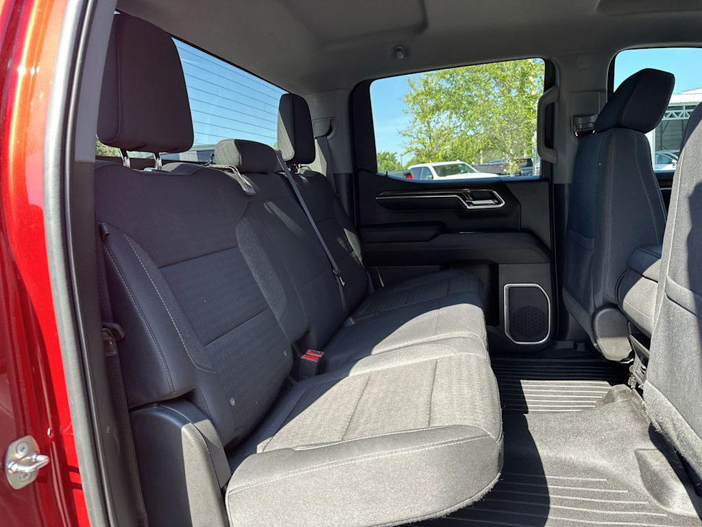 Thumbnail: 2023 Chevrolet Silverado 1500 - 30