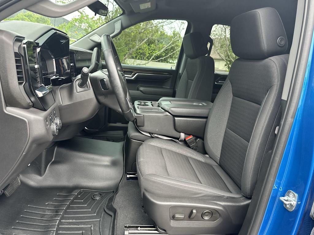 Thumbnail: 2023 Chevrolet Silverado 1500 - 25