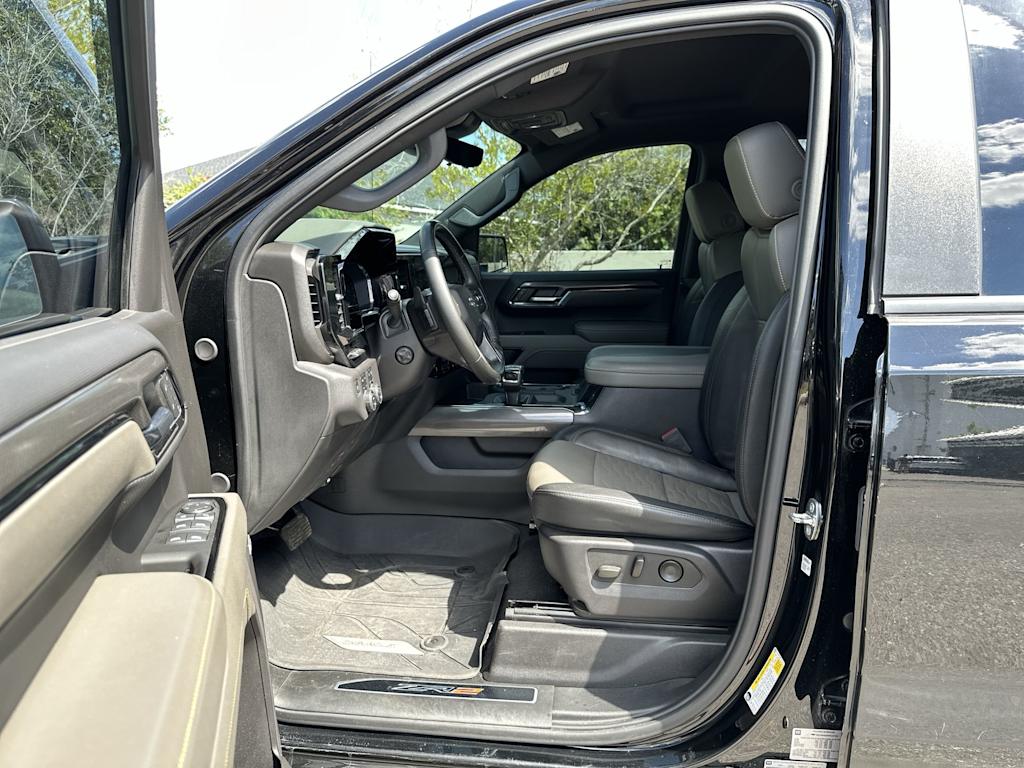 Thumbnail: 2024 Chevrolet Silverado 1500 - 11