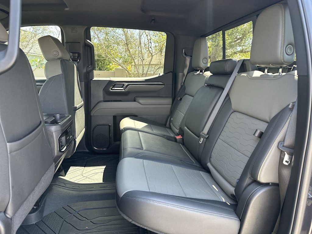 Thumbnail: 2024 Chevrolet Silverado 1500 - 23
