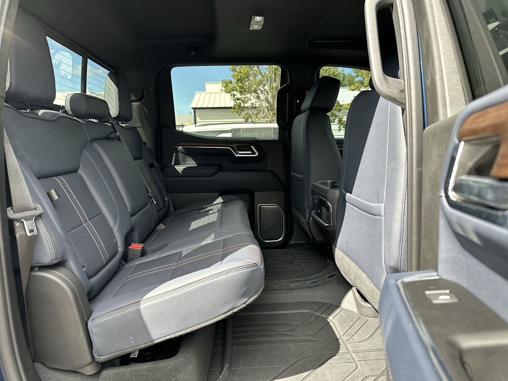 Thumbnail: 2023 Chevrolet Silverado 1500 - 27