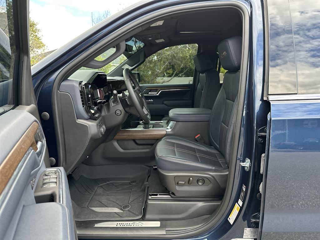 Thumbnail: 2023 Chevrolet Silverado 1500 - 11