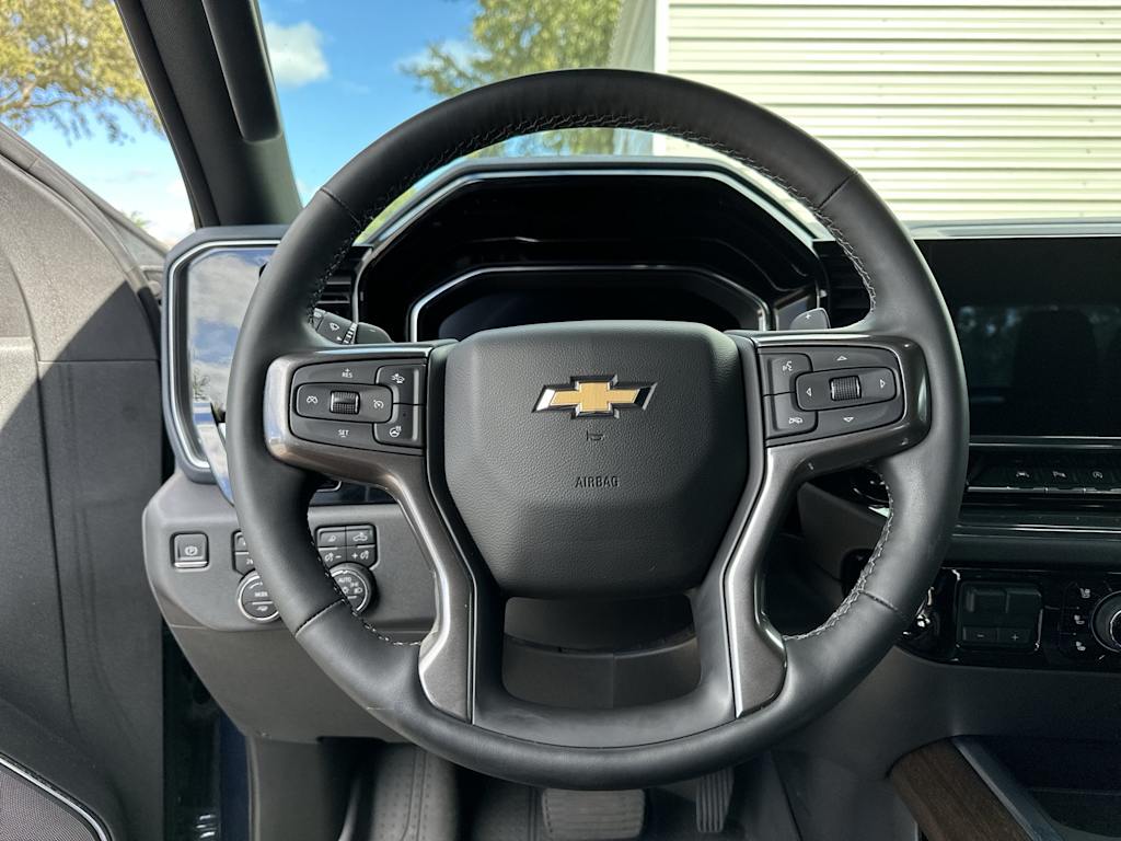 Thumbnail: 2023 Chevrolet Silverado 1500 - 10