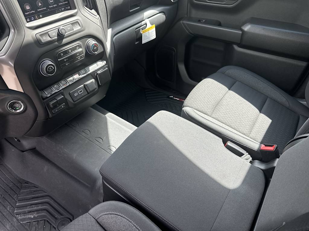 Thumbnail: 2026 Chevrolet Silverado 1500 - 26