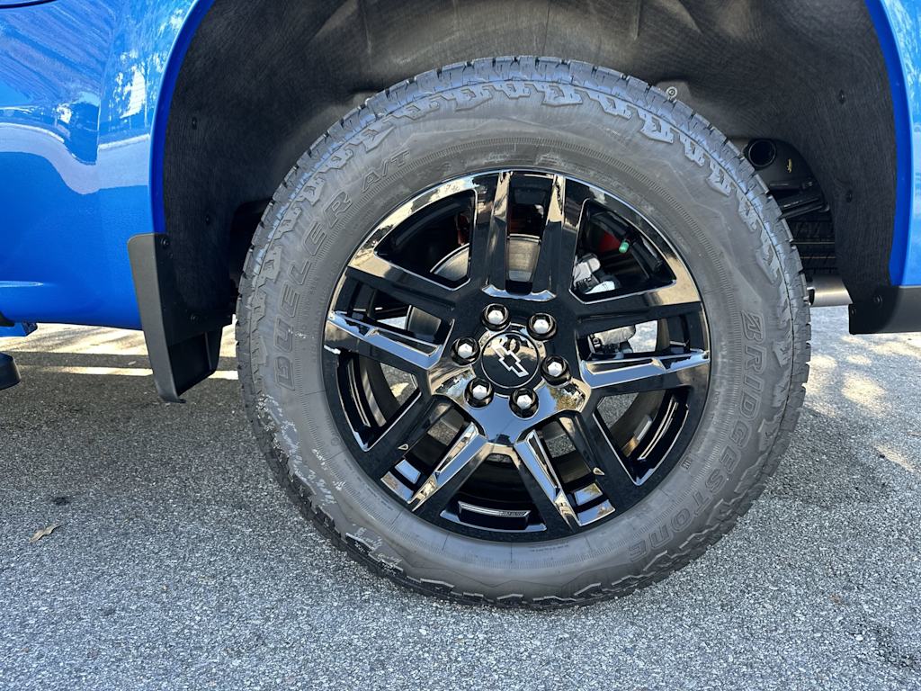 Thumbnail: 2026 Chevrolet Silverado 1500 - 8