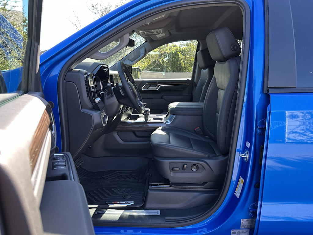 Thumbnail: 2026 Chevrolet Silverado 1500 - 19