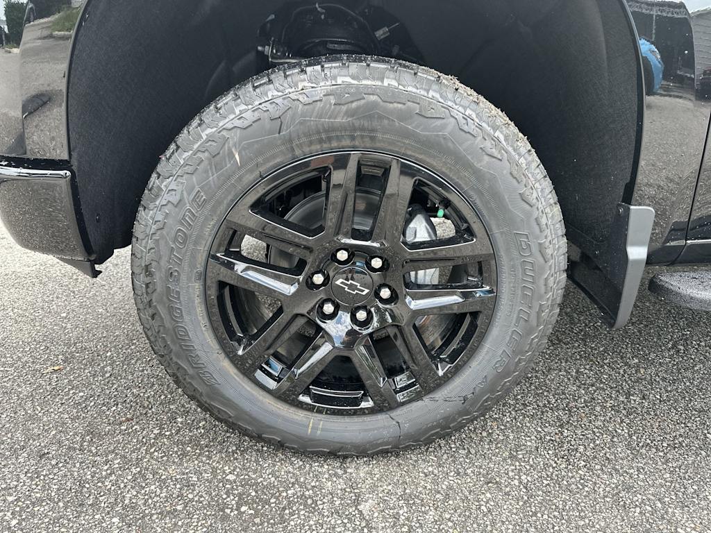 Thumbnail: 2026 Chevrolet Silverado 1500 - 8