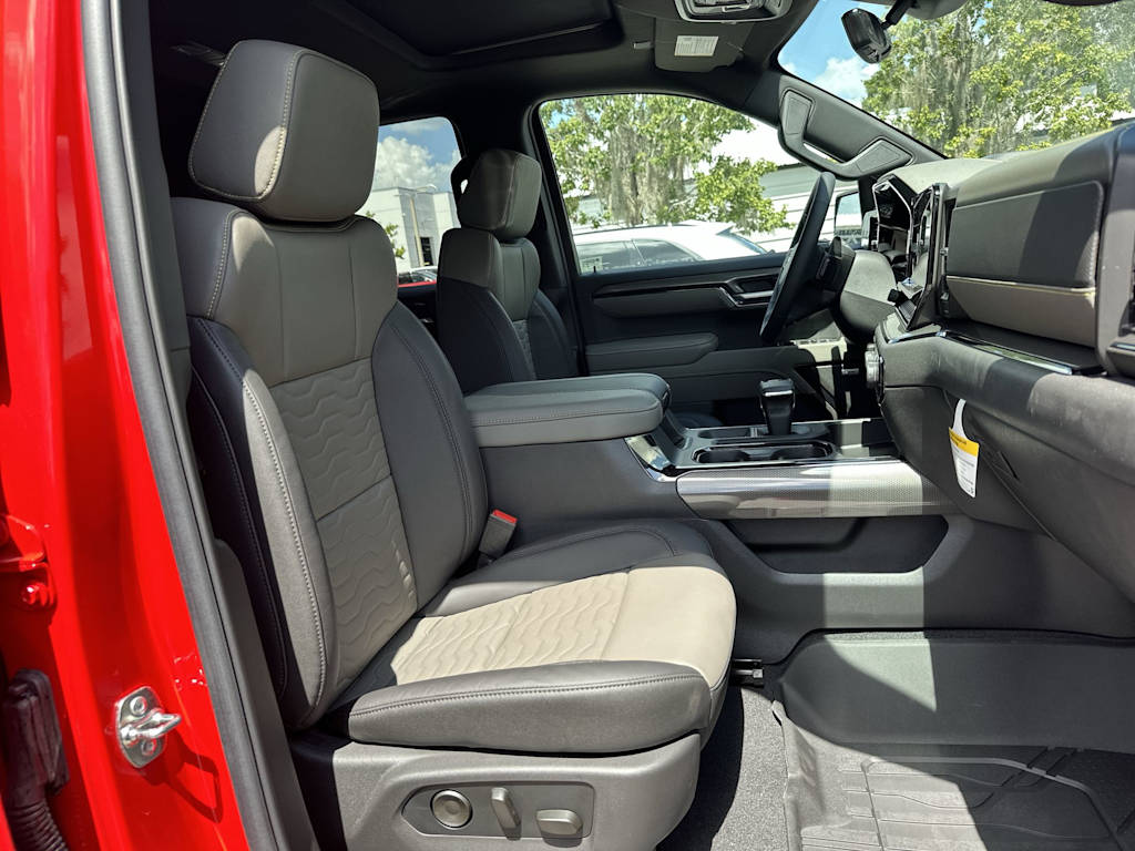 Thumbnail: 2026 Chevrolet Silverado 1500 - 25
