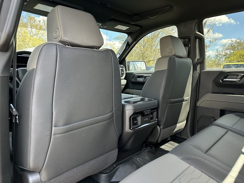 Thumbnail: 2026 Chevrolet Silverado 1500 - 13