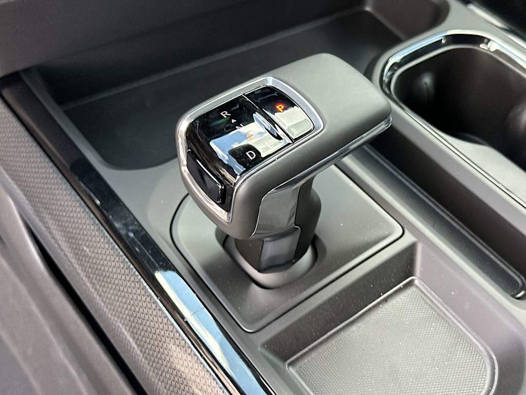 Thumbnail: 2026 Chevrolet Silverado 1500 - 26