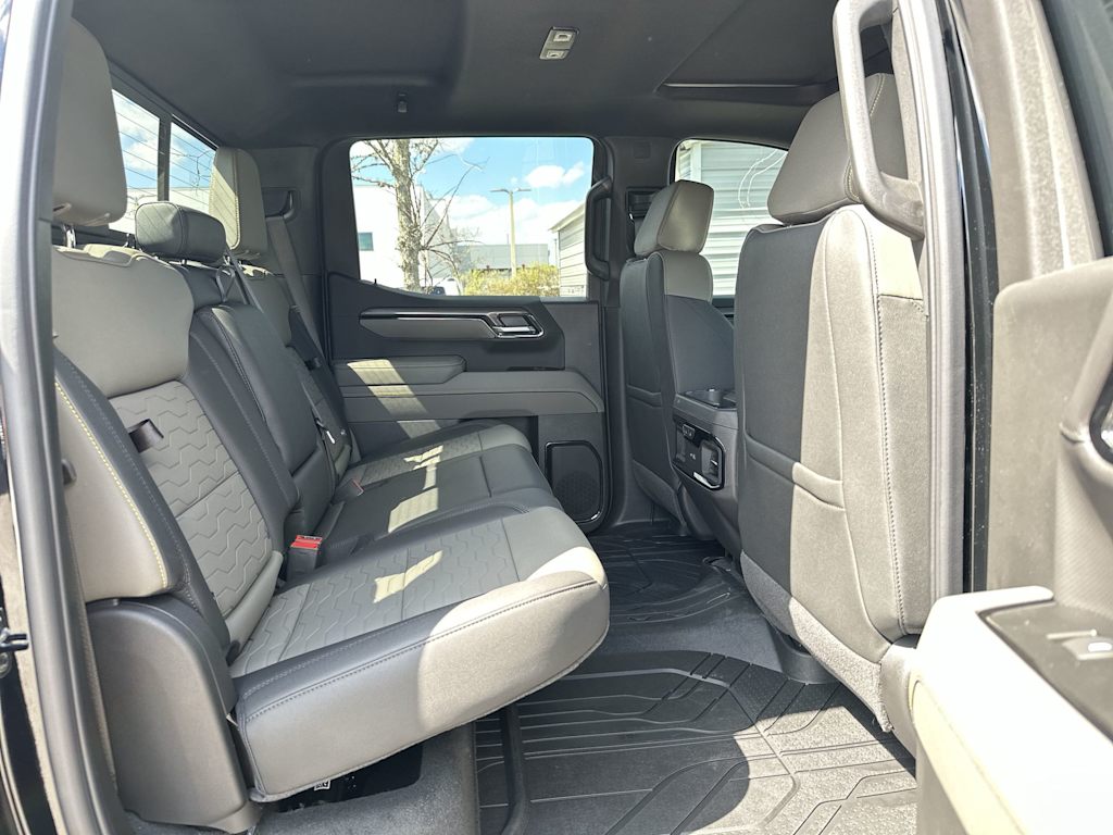 Thumbnail: 2026 Chevrolet Silverado 1500 - 24