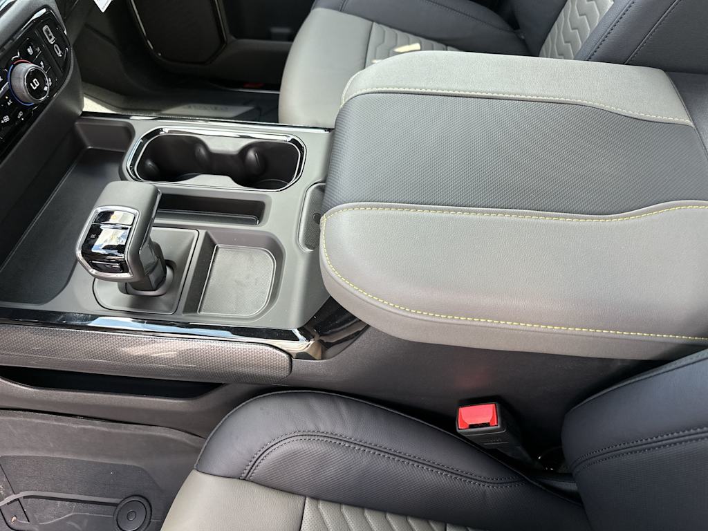 Thumbnail: 2026 Chevrolet Silverado 1500 - 15