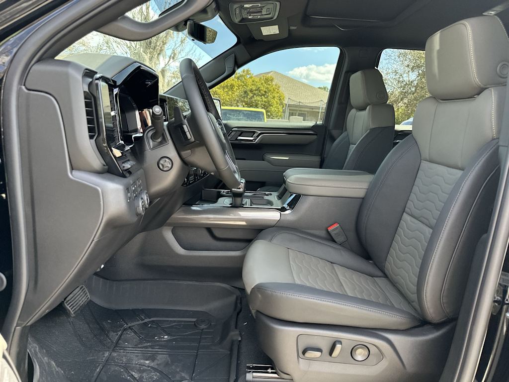 Thumbnail: 2026 Chevrolet Silverado 1500 - 12