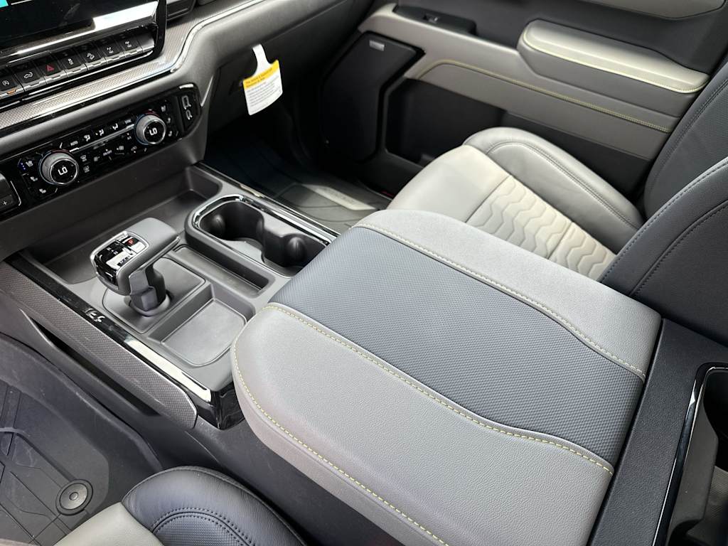 Thumbnail: 2026 Chevrolet Silverado 1500 - 27