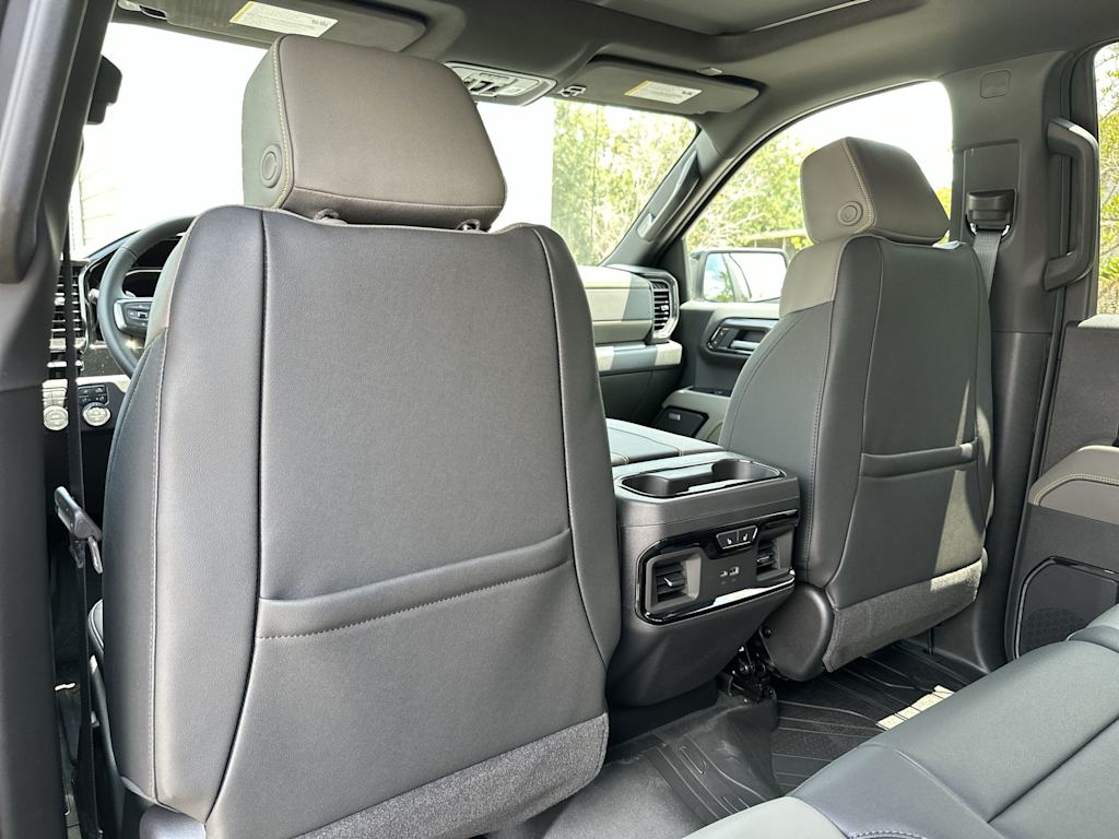 Thumbnail: 2026 Chevrolet Silverado 1500 - 23