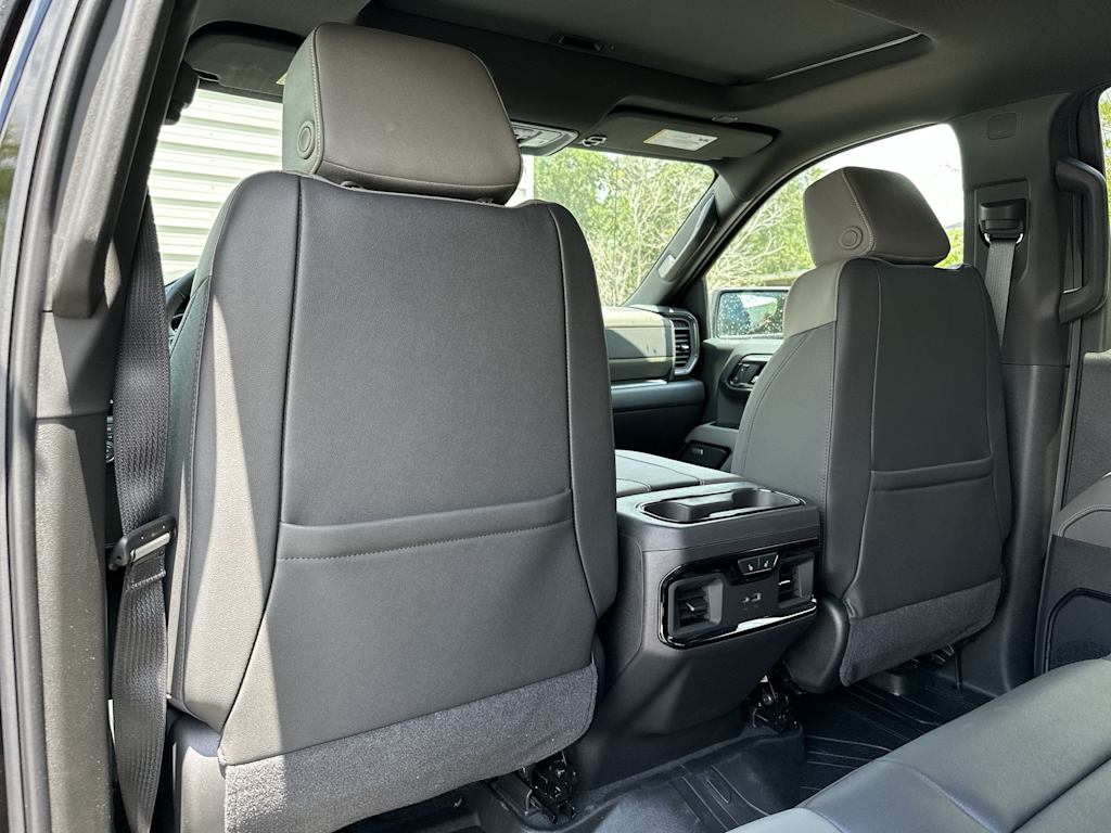 Thumbnail: 2026 Chevrolet Silverado 1500 - 23