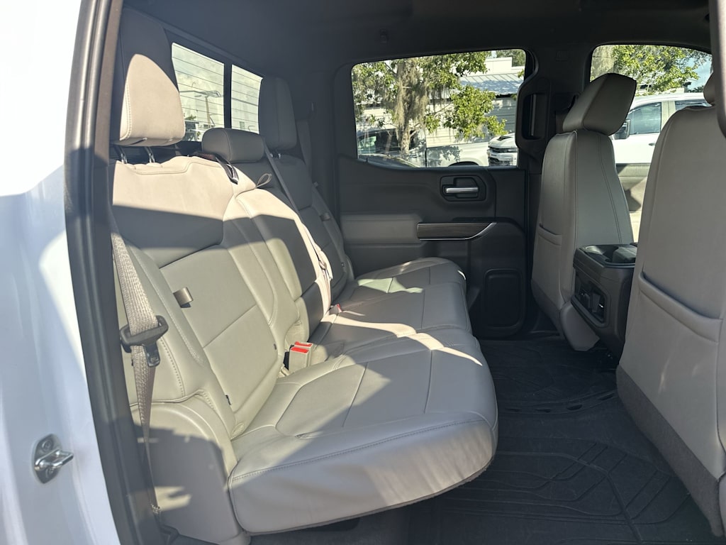 Thumbnail: 2019 Chevrolet Silverado 1500 - 24