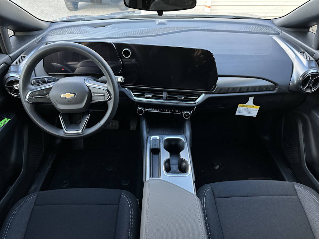 Thumbnail: 2026 Chevrolet Equinox - 2