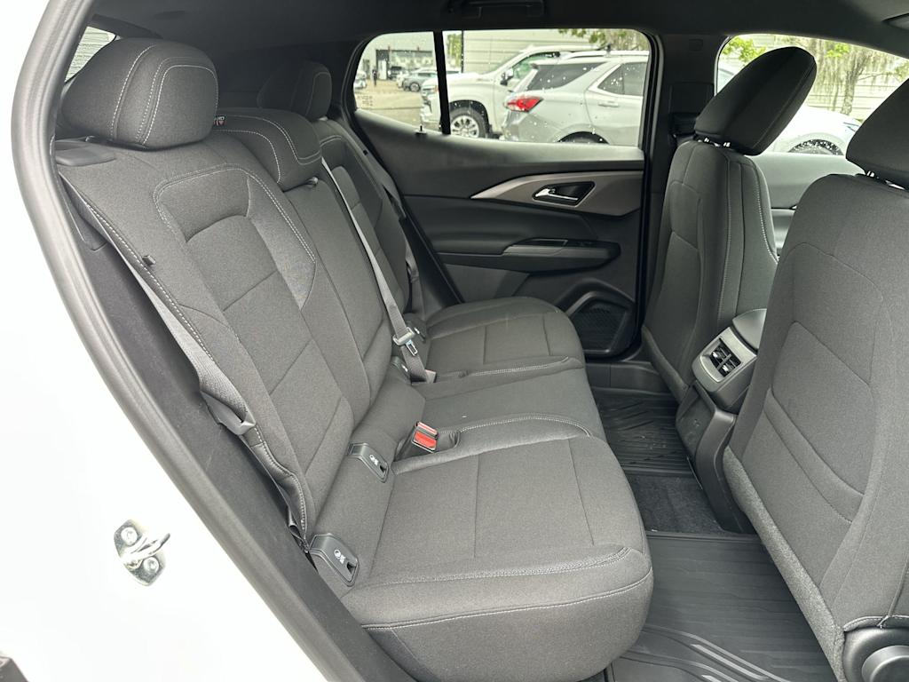 Thumbnail: 2026 Chevrolet Equinox - 23