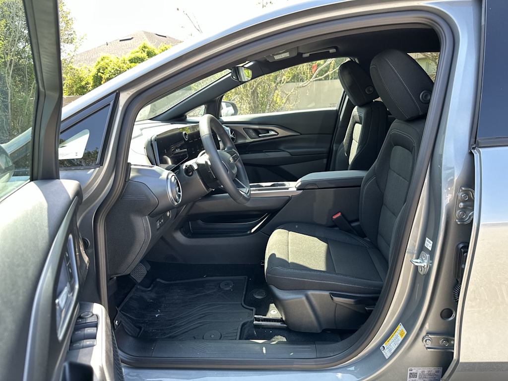 Thumbnail: 2026 Chevrolet Equinox - 11