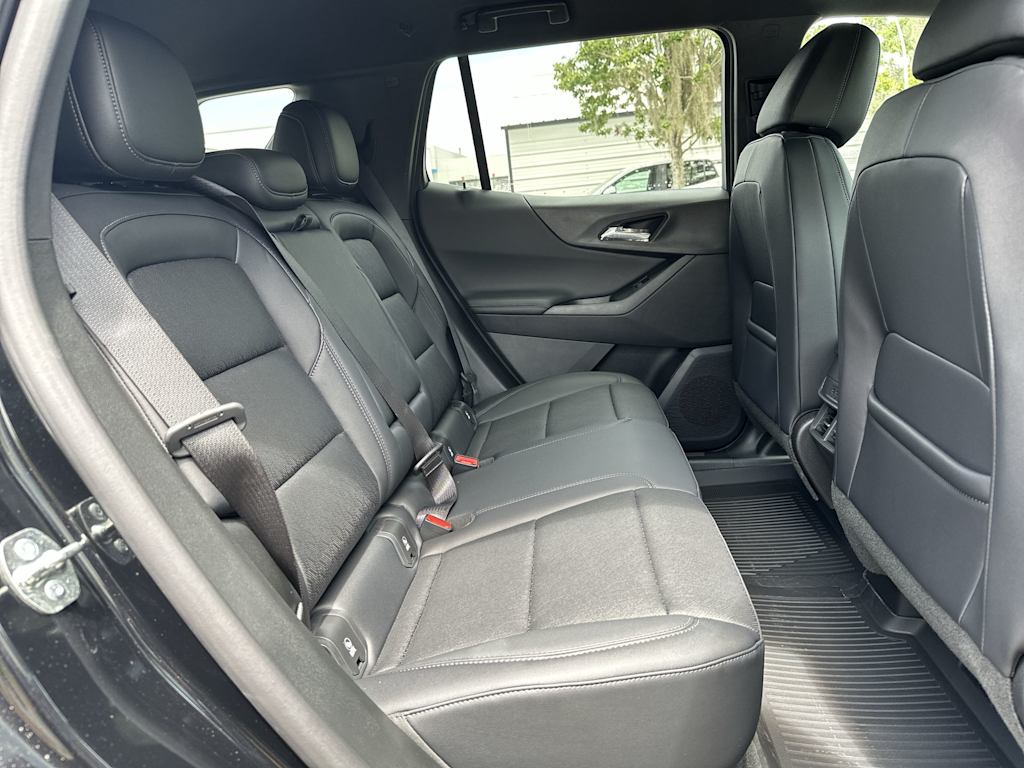 Thumbnail: 2027 Chevrolet Equinox - 25