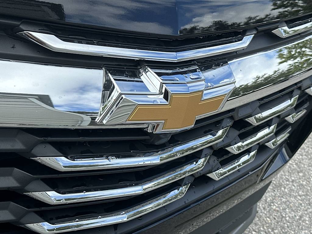 Thumbnail: 2027 Chevrolet Equinox - 22