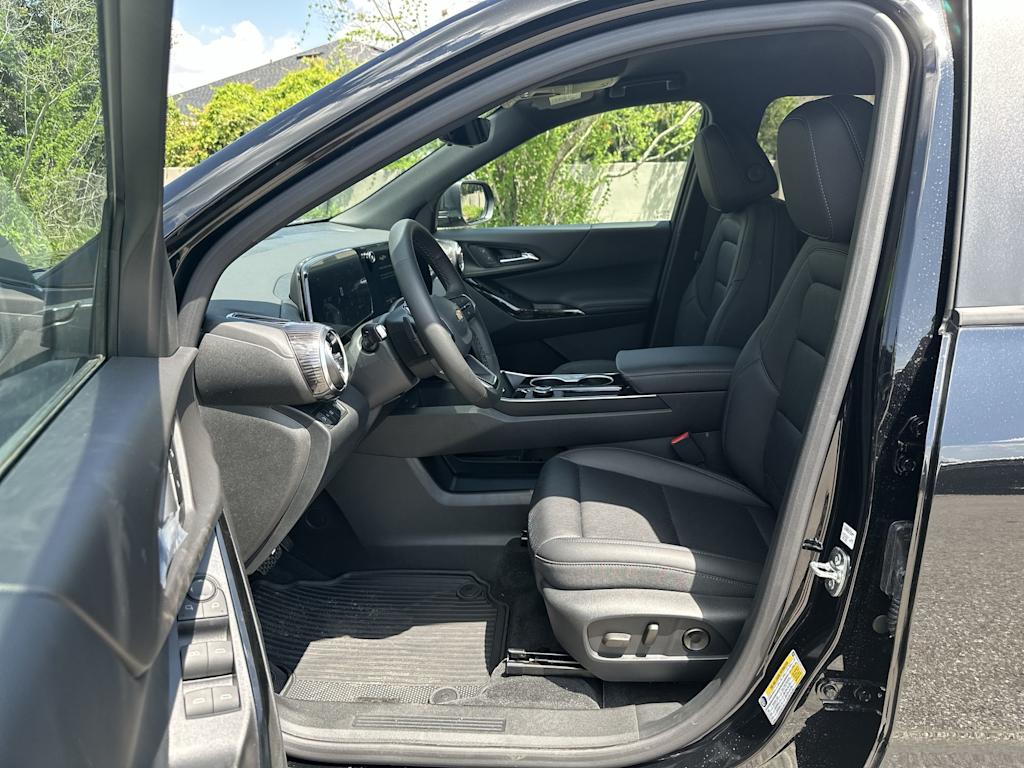 Thumbnail: 2027 Chevrolet Equinox - 10