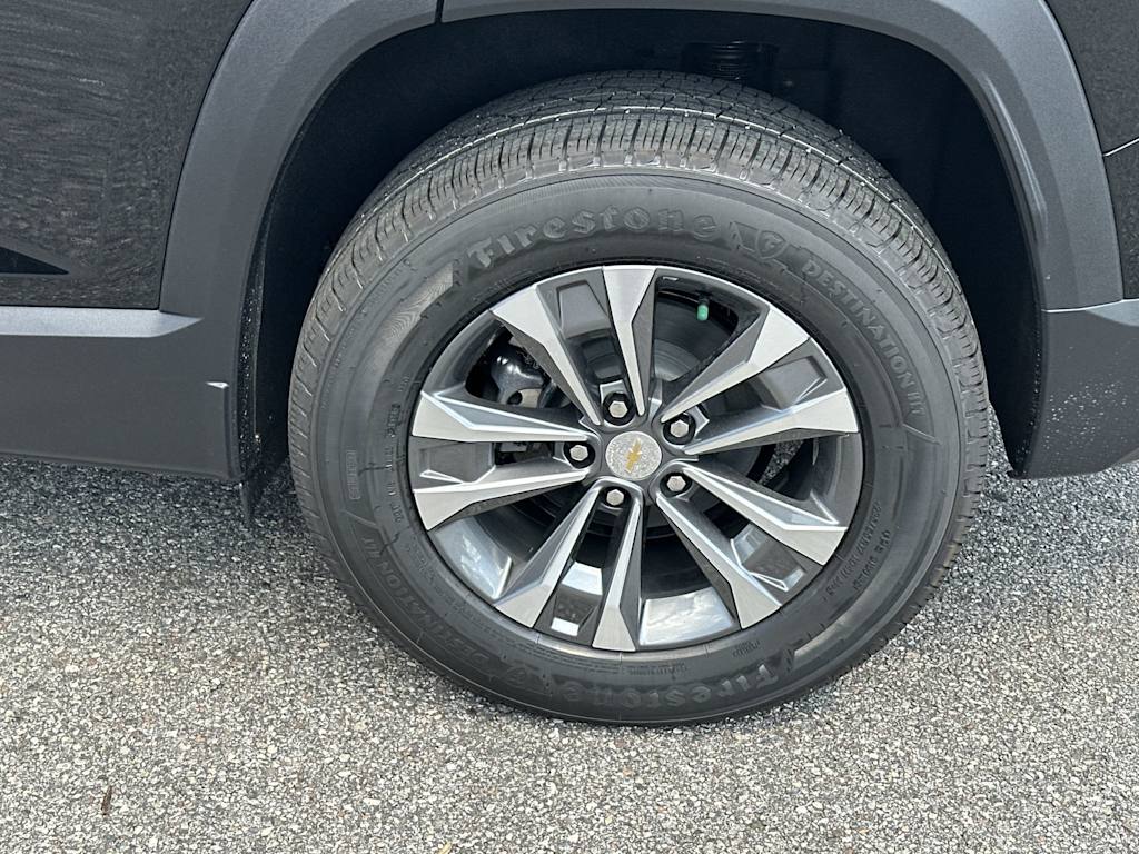 Thumbnail: 2027 Chevrolet Equinox - 7