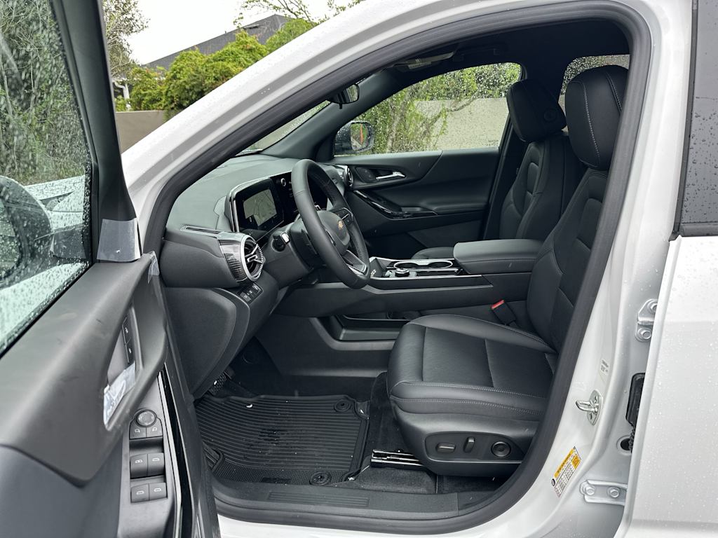 Thumbnail: 2027 Chevrolet Equinox - 10