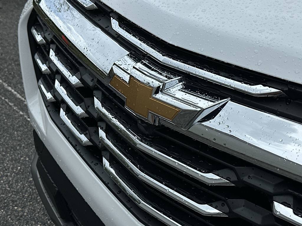 Thumbnail: 2027 Chevrolet Equinox - 6
