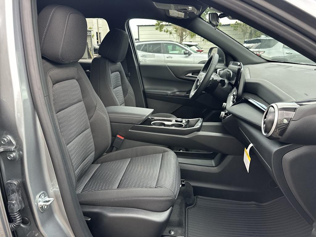 Thumbnail: 2027 Chevrolet Equinox - 25